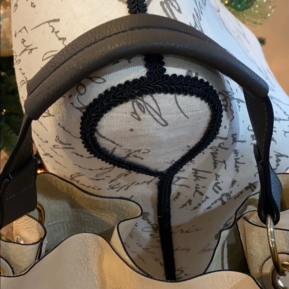 NWOT Creme/Tan Leather Hobo Bag!! - Picture 3 of 6